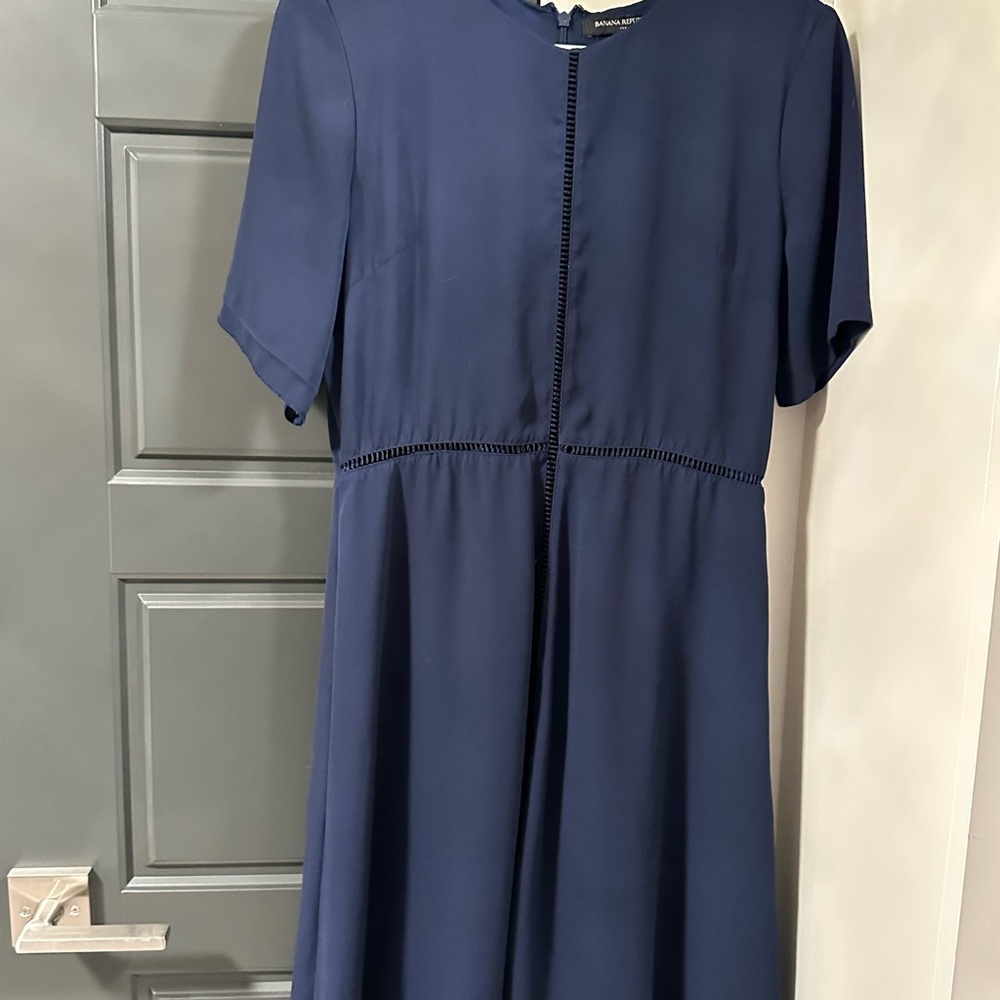 Banana Republic Classic Navy Midi Dress Size 4